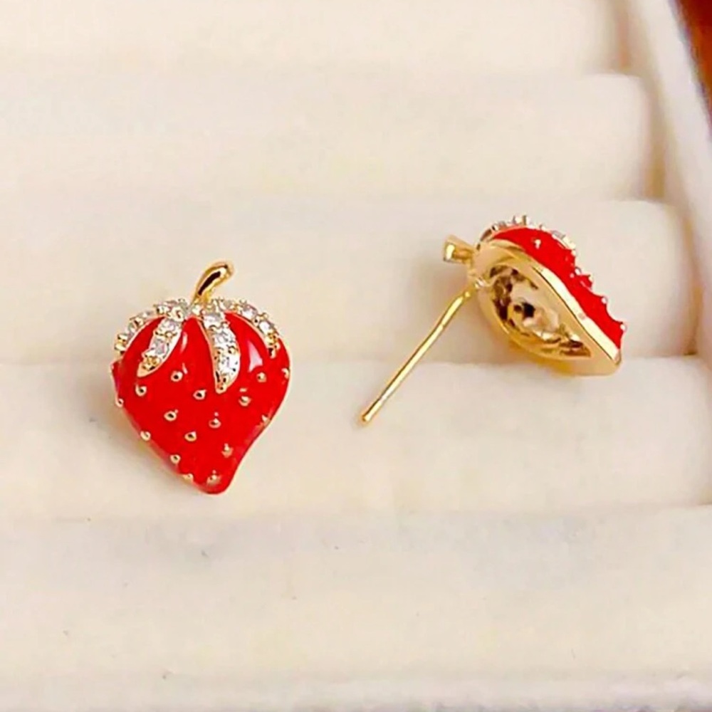 🍓 Strawberry Earrings 🍓 - Picture 2 of 8